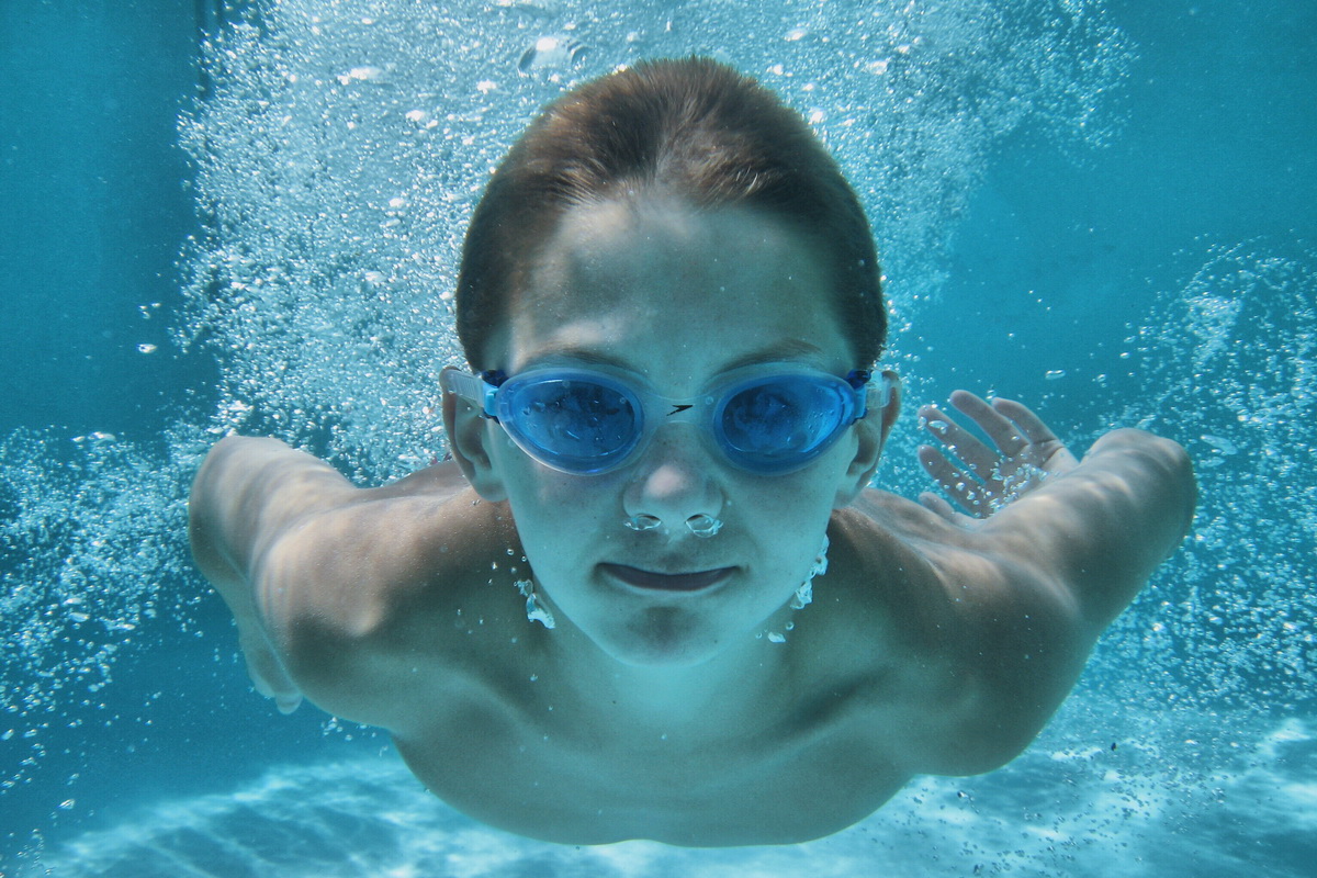 How to find the right swimming lessons for your child