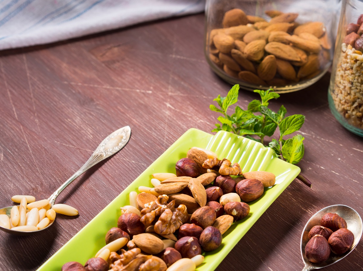 Magnesium leafy greens nuts